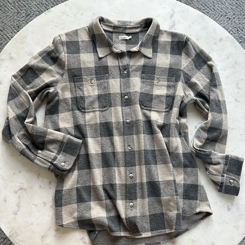 Faherty Legend Sweater Shirt‎ Women Size XL Tan Buffalo Plaid Tuckernuck $168 - Picture 2 of 12
